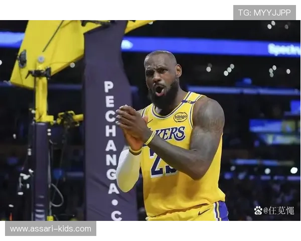 詹皇背靠背加冕破谣言创里程碑